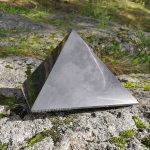 breal shungite pyramid 70 mm