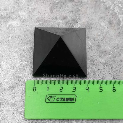carbon pyramid small size