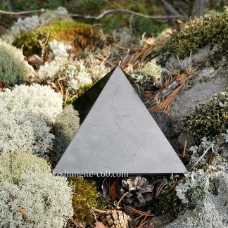 shungite pyramid 10 cm