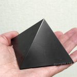 Polished Shungite pyramid 7 cm
