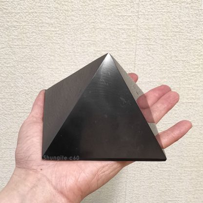 shungite pyramid 10 cm polished