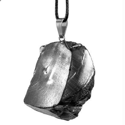 Helpful stone pendant made of shungite lot 21