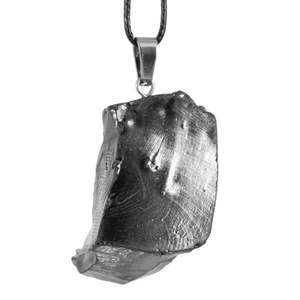 Helpful stone pendant from elite shungite lot 21