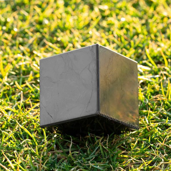 shungite standing cube 5 cm